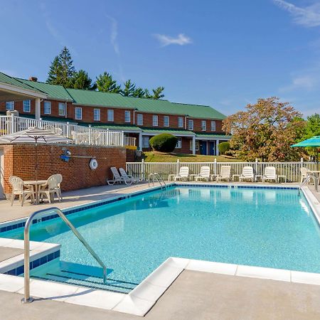 Quality Inn Waynesboro - Skyline Drive Exterior photo
