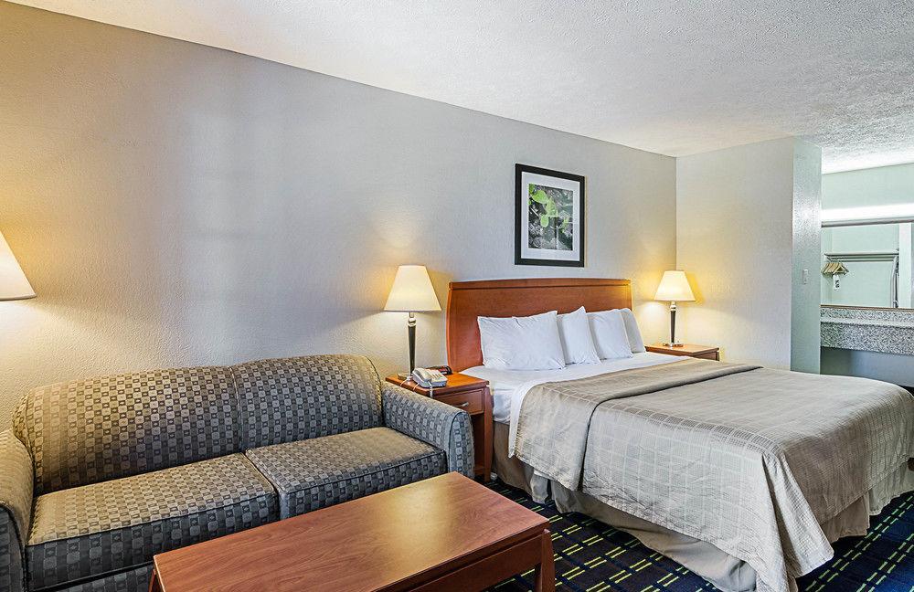 Quality Inn Waynesboro - Skyline Drive Exterior photo
