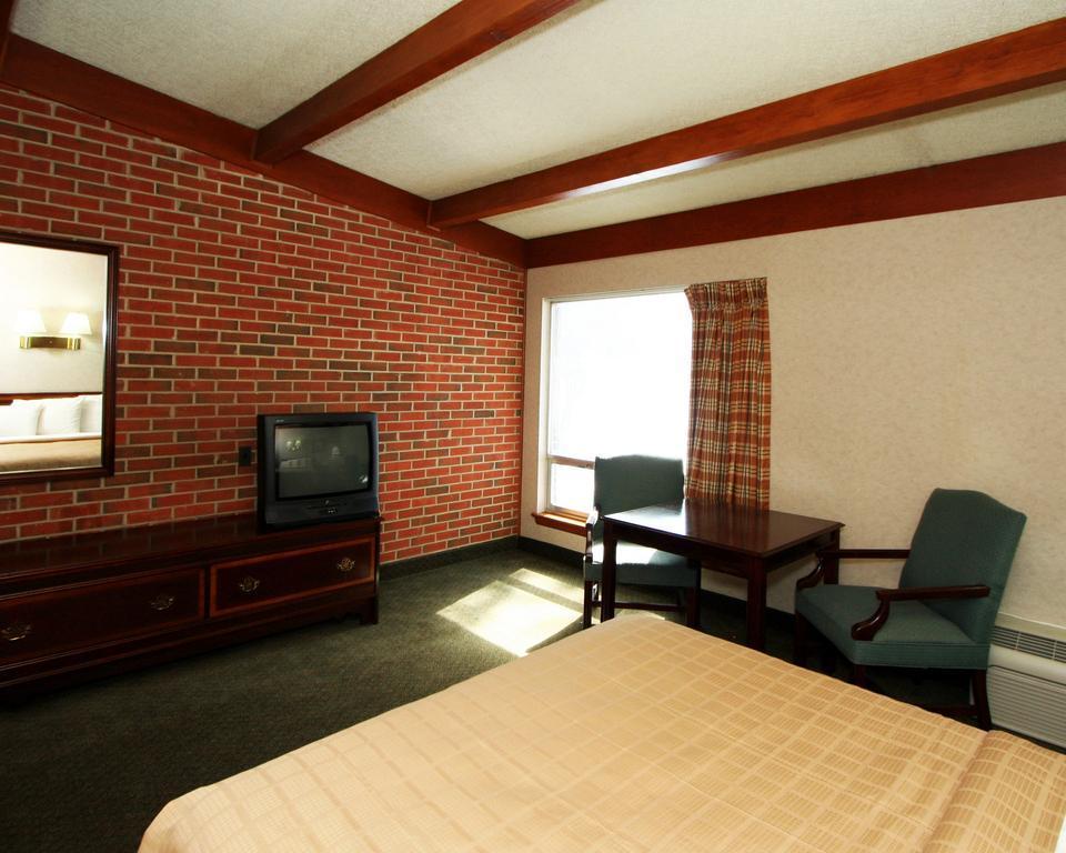 Quality Inn Waynesboro - Skyline Drive Exterior photo
