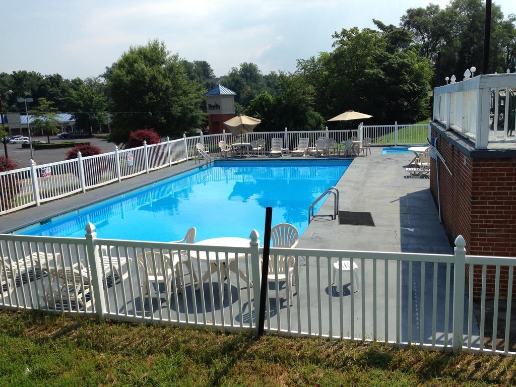 Quality Inn Waynesboro - Skyline Drive Exterior photo
